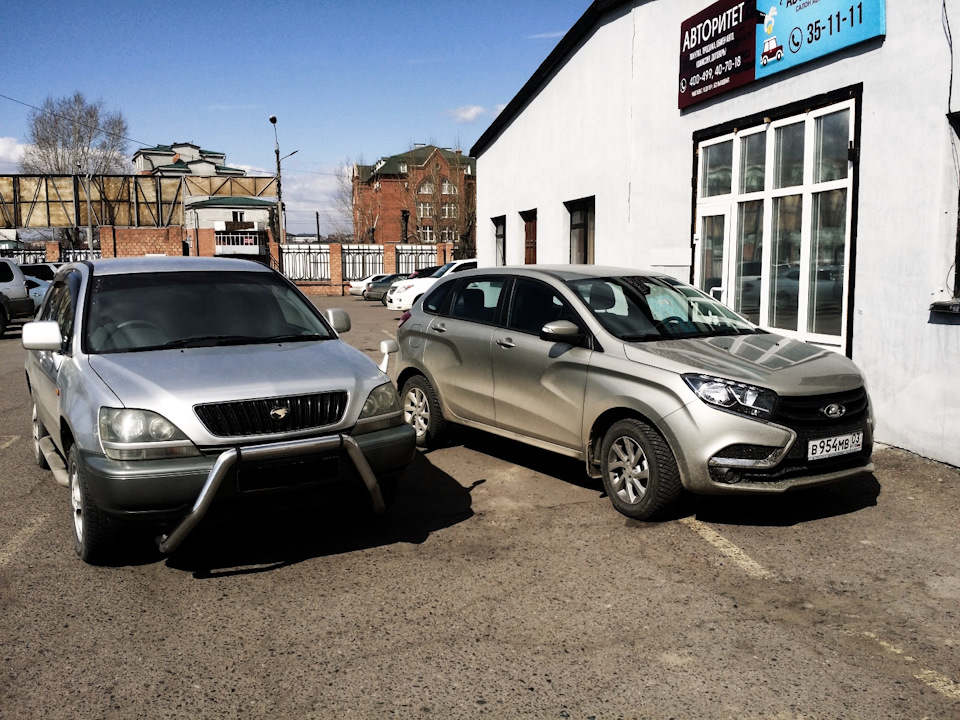 Фото в бортжурнале Toyota Harrier (1G)