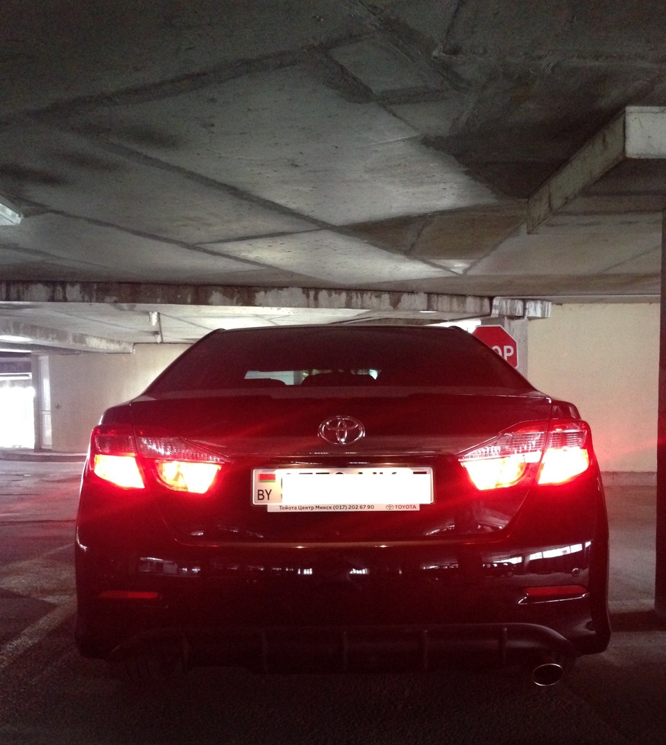 Доп. задний габарит в работе. — Toyota Camry (XV50), 2 л, 2014 года ...