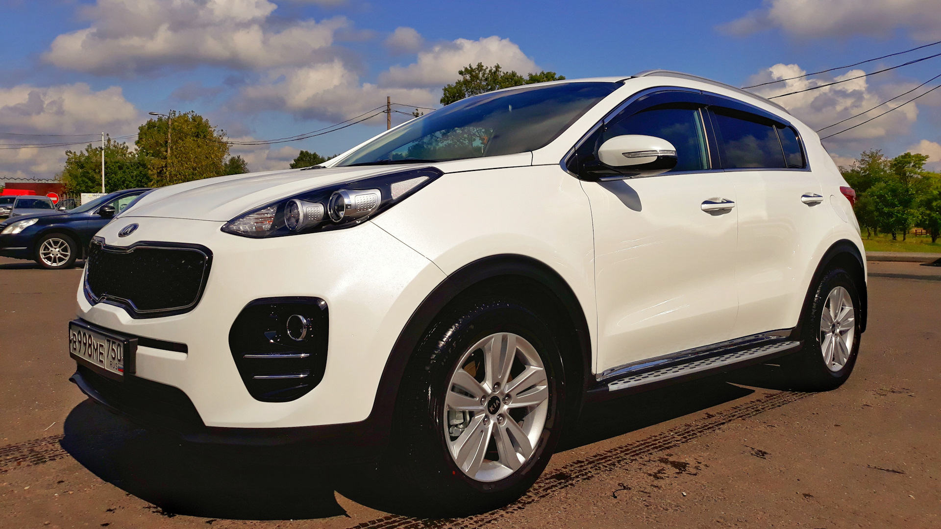 Sportage luxe. Киа Спортейдж Люкс. Киа Спортейдж 2 4wd. Спортейдж Люкс белый 2.0 полноприводный - 2400.