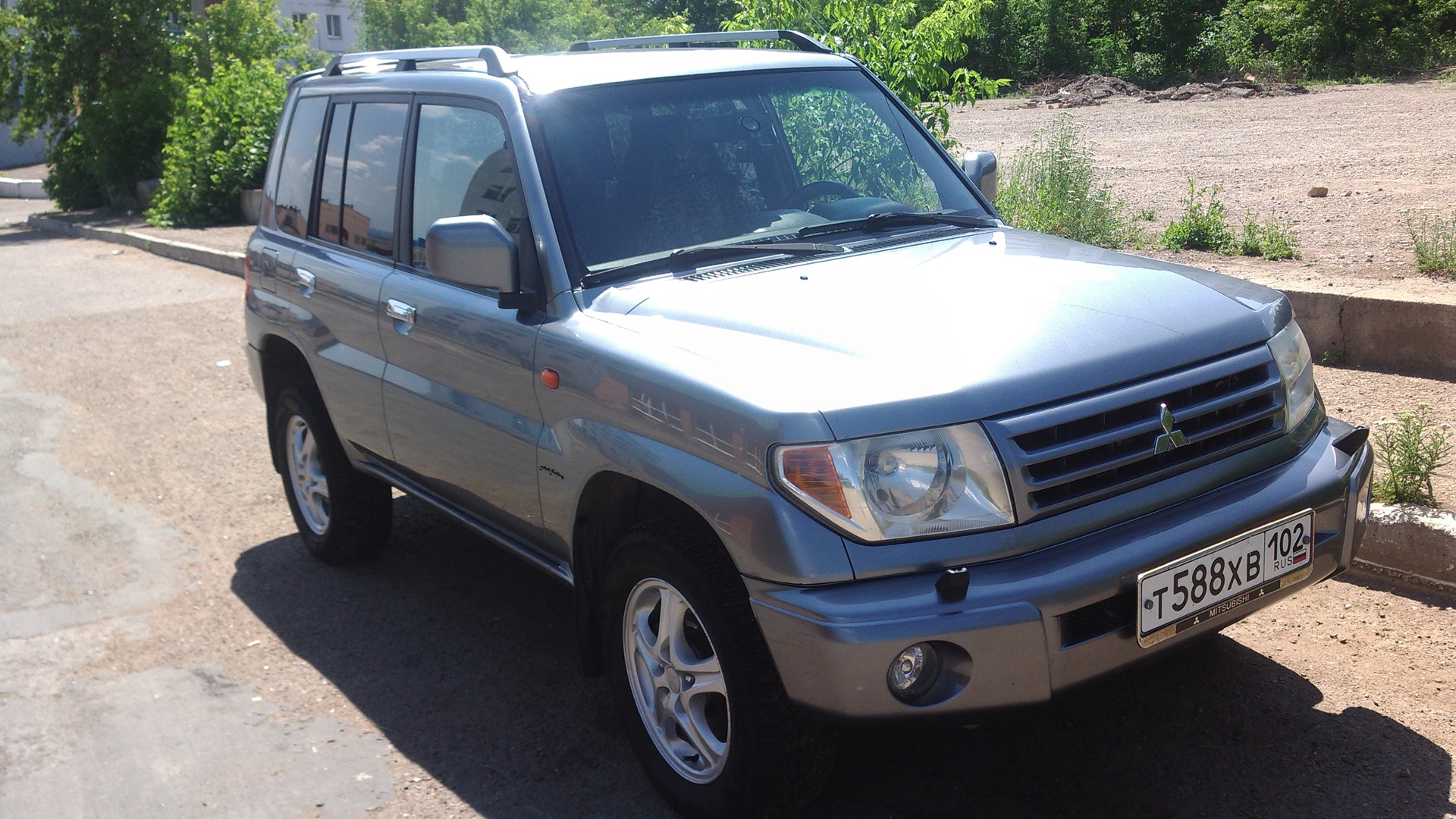 Кузовной ремонт. Передние стаканы и лонжерон. — Mitsubishi Pajero Pinin,  1,8 л, 2004 года, кузовной ремонт