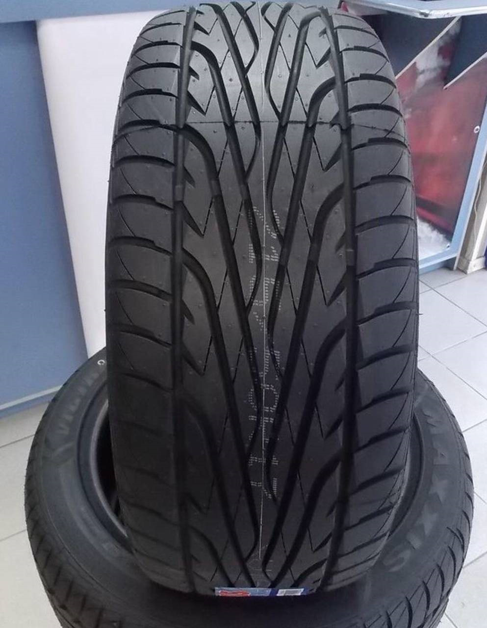 Maxxis 205 45 r17. Maxxis ma-z4s 104w. 205/55r16 94w maxxis ma-z1 victra (xl). Maxxis 205 45 r17. Maxxis ma-z1 r18.