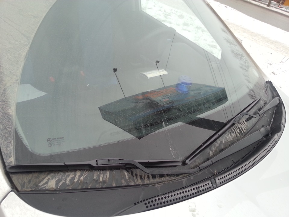 Новые щетки стеклоочистителя — Hyundai Solaris Hatchback, 1,4 л, 2011 ...