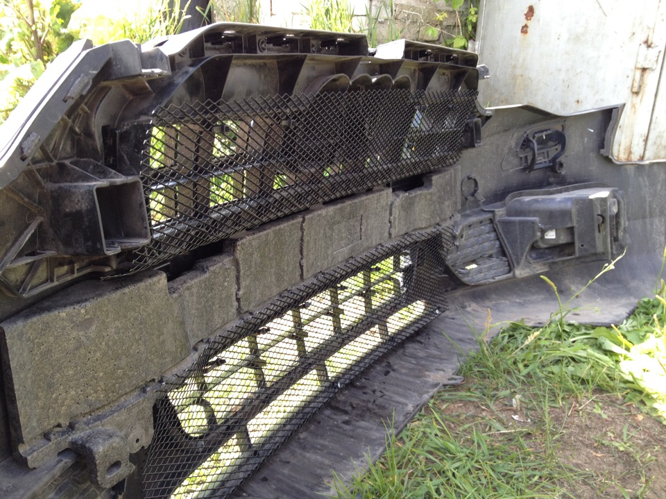 Установка защитной сетки под решетку — Audi A5 Sportback (1G), 2 л ...