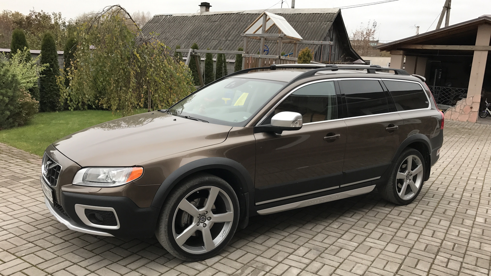 Volvo XC70 III 2.4 дизельный 2012 | R20 на DRIVE2