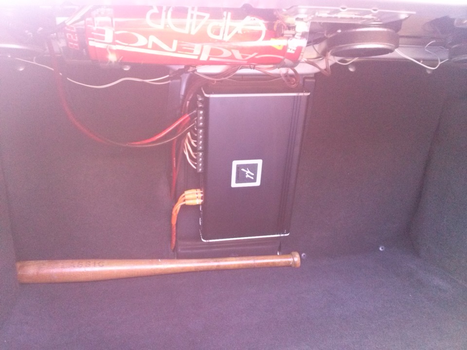 вот с такой музычкой я ее купил)))) — Lada Приора седан, 1,6 л, 2011 ...