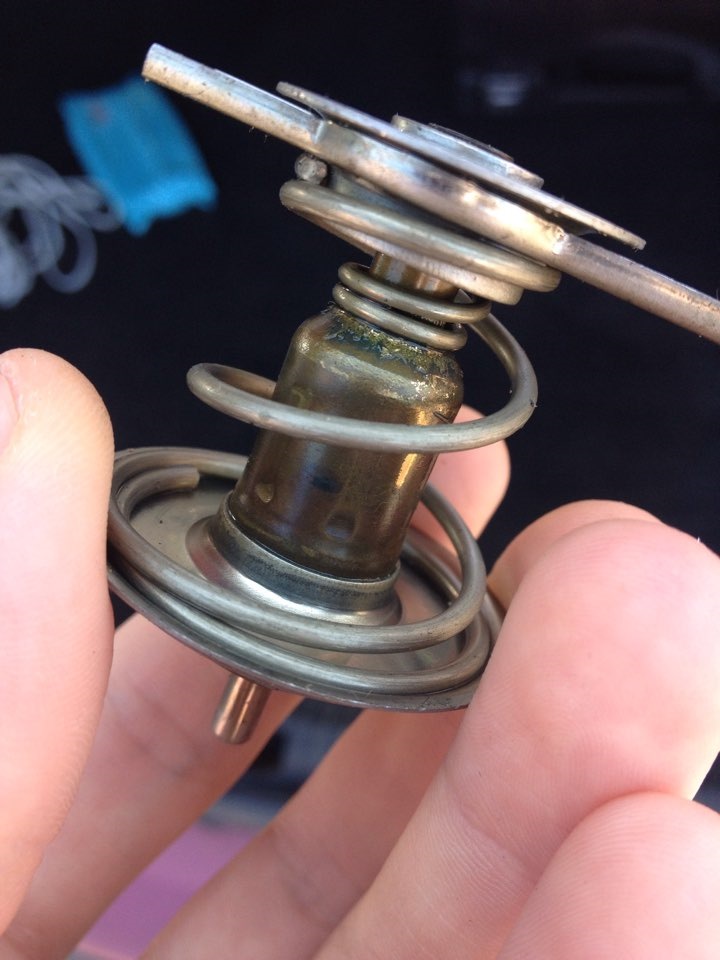 Термостат bmw m30. Термостат форд фокус. Термостат 80 ставрово. Opel astra h 1. Термостат газ дв.