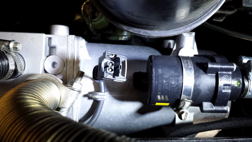 Подключение водяного насоса к печке Eberspaecher Hydronic M-II ...