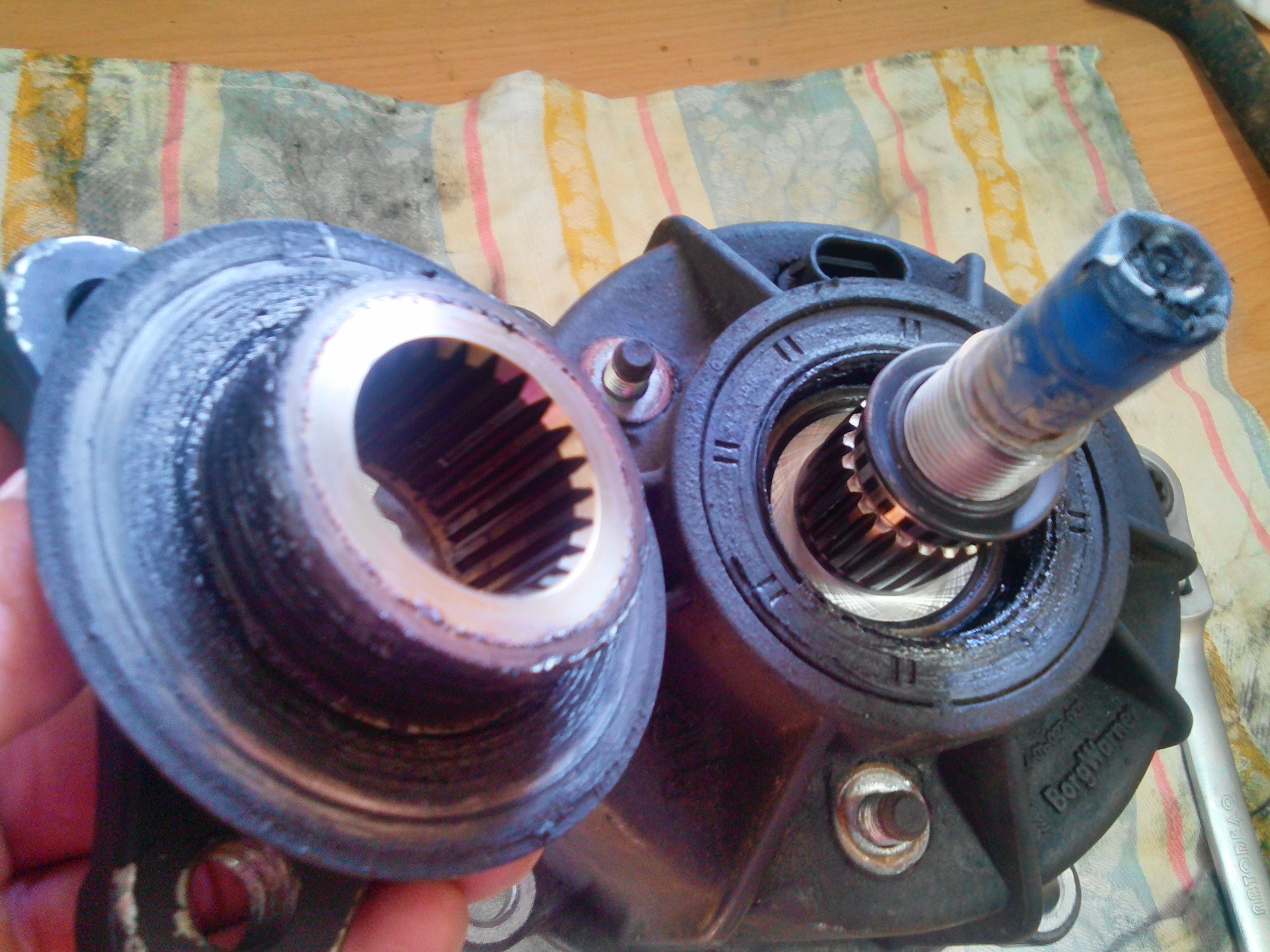 Хвостовик муфты. Хвостовик муфты. Хвостовик муфты. Муфта хвостовика. Сальник хвостовика раздатки рав 4.