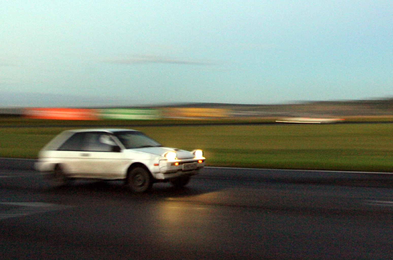 RED RING Toyota Corolla II 15 1987