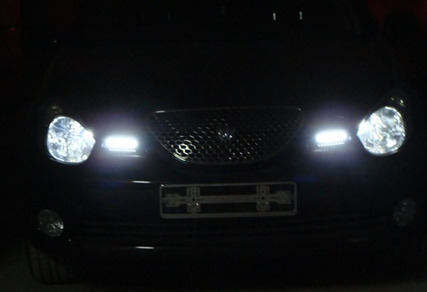 How do you Dimensions  LEDs in the bumper - Toyota Verossa 20 L 2001