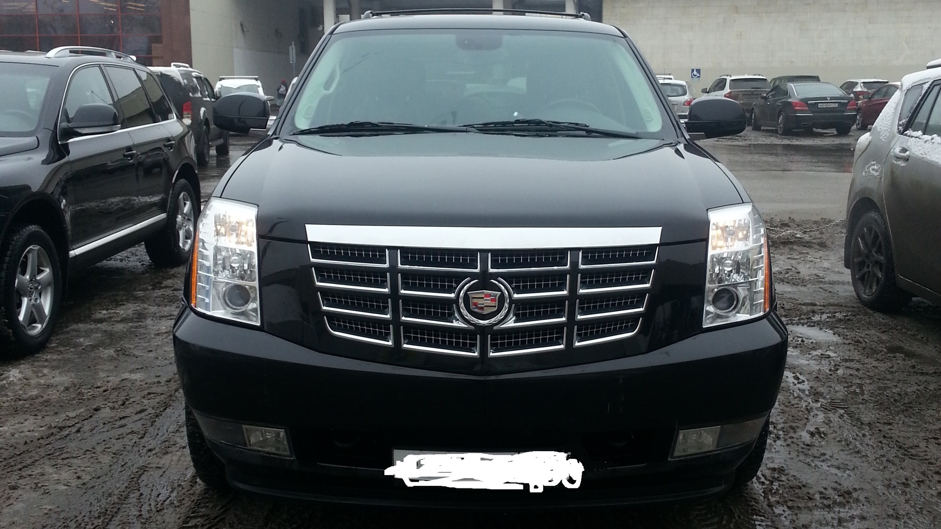 Cadillac Escalade (3G) 6.2 бензиновый 2009 | Лайнер бизнес-класса на DRIVE2