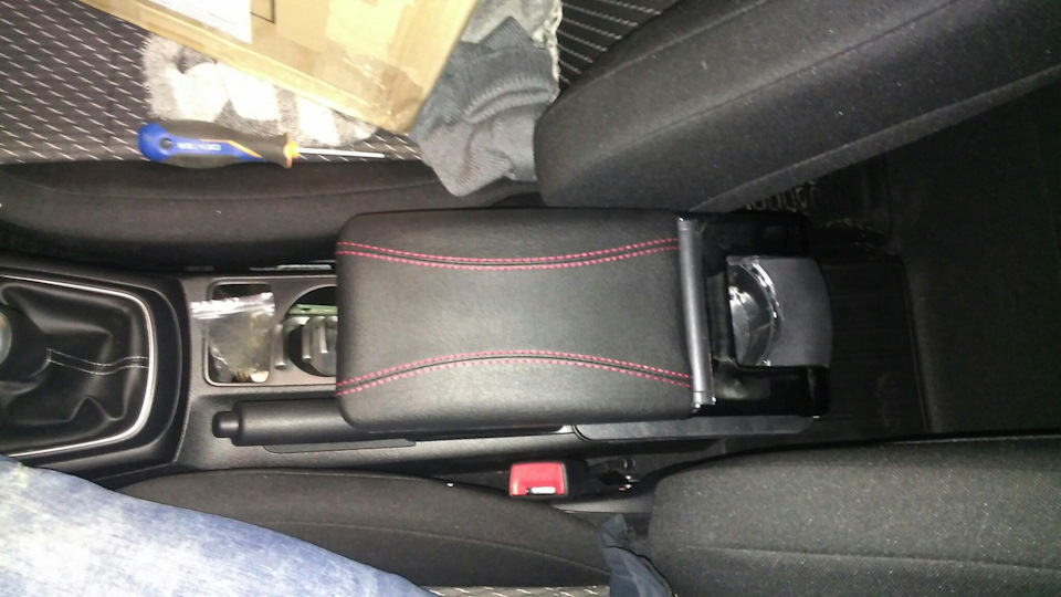 Подлокотник Киа Рио — KIA Rio (4G), 1,6 л, 2017 года | другое | DRIVE2