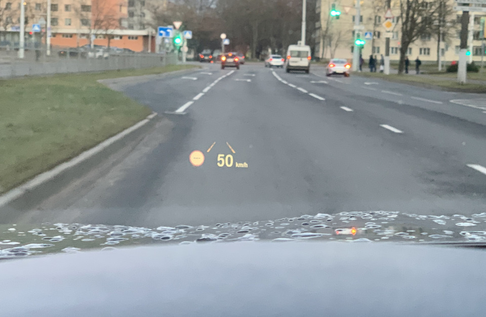 Распознавание знаков Беларусь — BMW 5 series (F10), 2 л, 2011 года ...