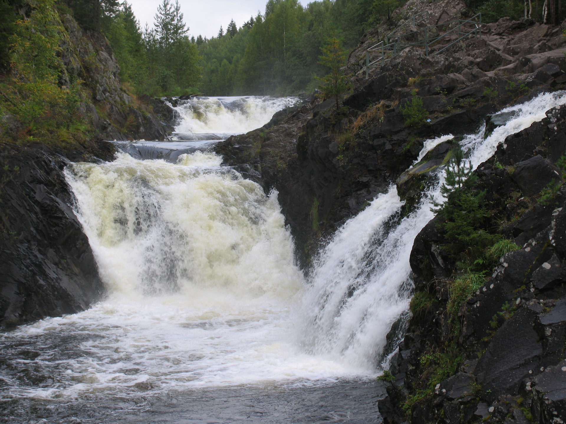 Водопад кивач в карелии фото