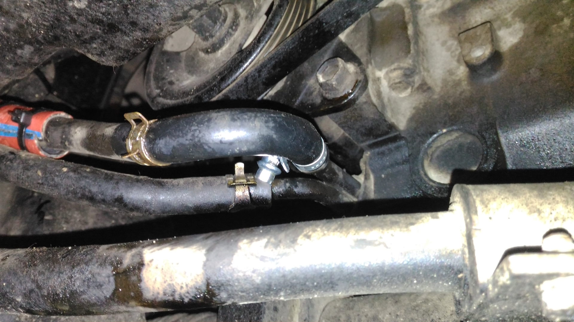 2015 pathfinder only one coolant fan comes on