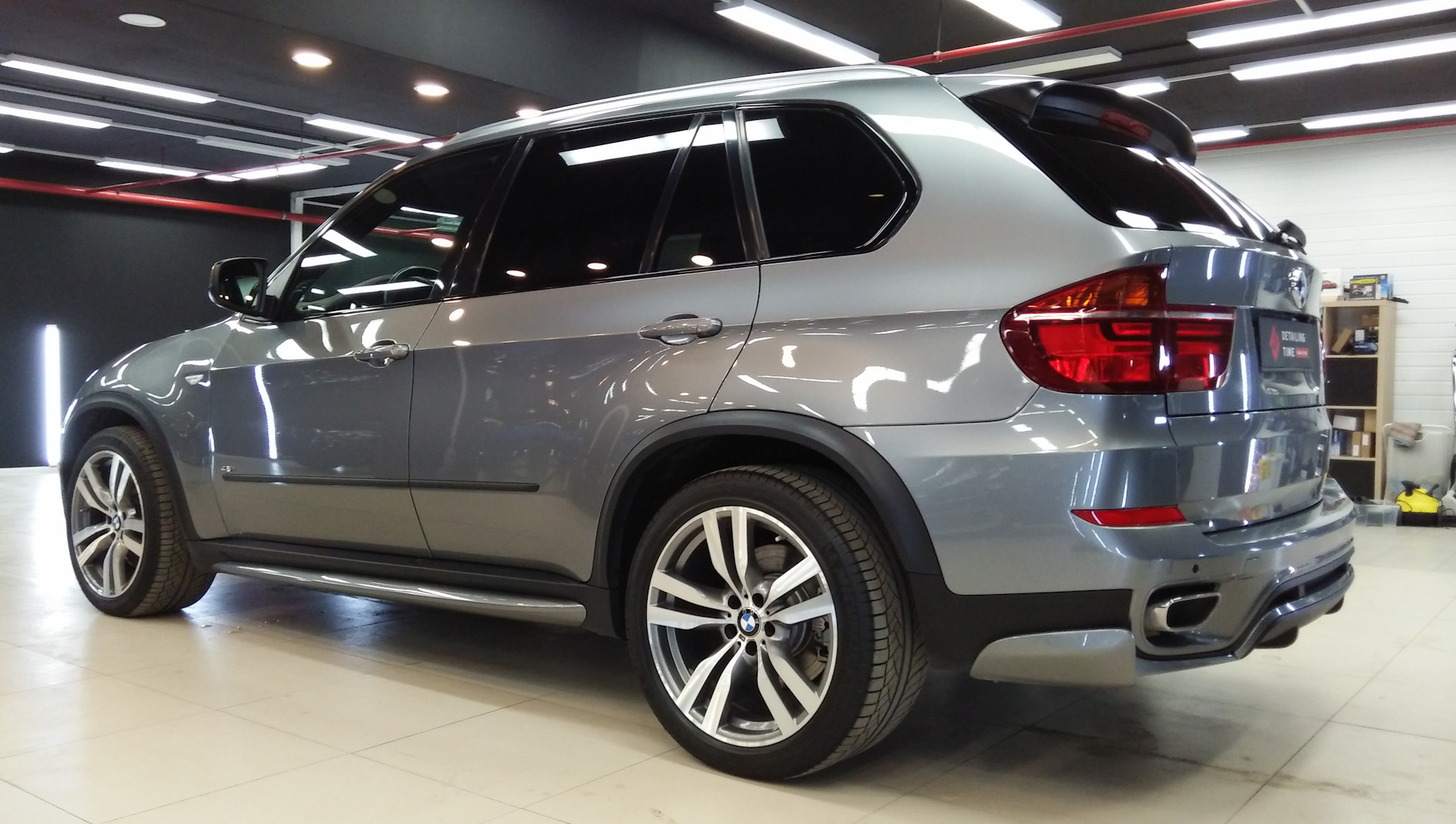 E 5 x 4 x 1. BMW x3 f25 sparkling Bronze. BMW x5 e70 Eibach Pro Kit. BMW x3 f25 Lift. BMW x5 e70 Pure Silver Metallic.