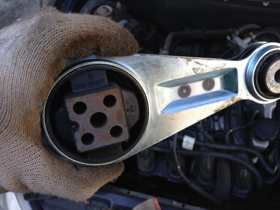 Замена верхней гитары, салонного фильтра и средней части глушака — Lada ...