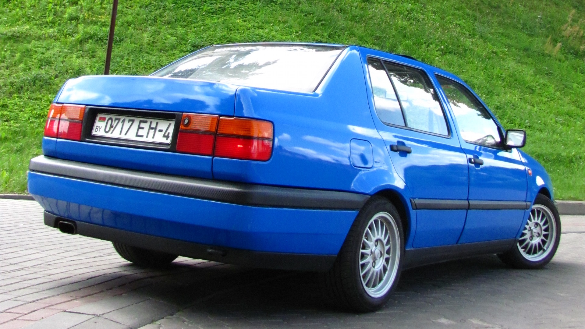 Volkswagen 1993. Фольксваген Венто 97. Вента Фольксваген 1993. Вента 1994 1.8 Фольксваген Венто. VW Vento 1993 1.8.
