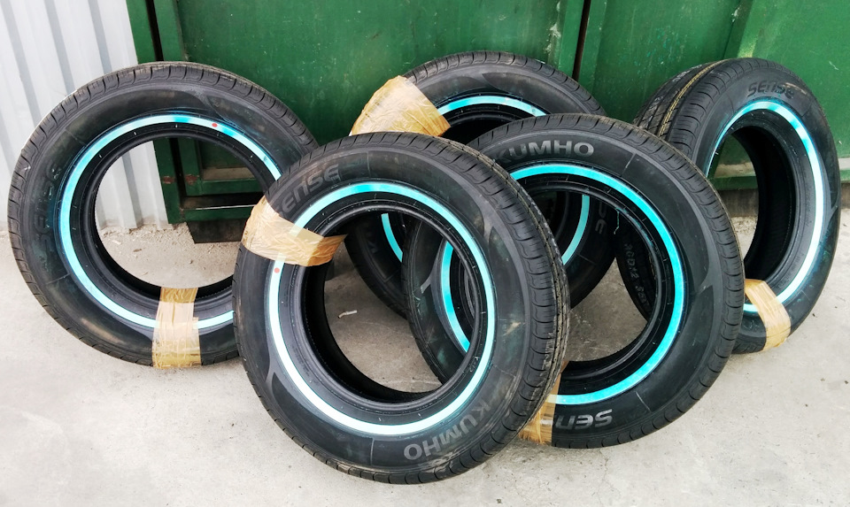 повседневку-Kumho Sence KR26 в размере 215/75 R15 до этого стояли Dunlop Gr...