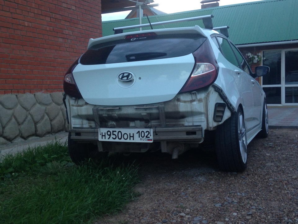 Выхлоп — Hyundai Solaris Hatchback, 1,6 л, 2012 года | стайлинг | DRIVE2