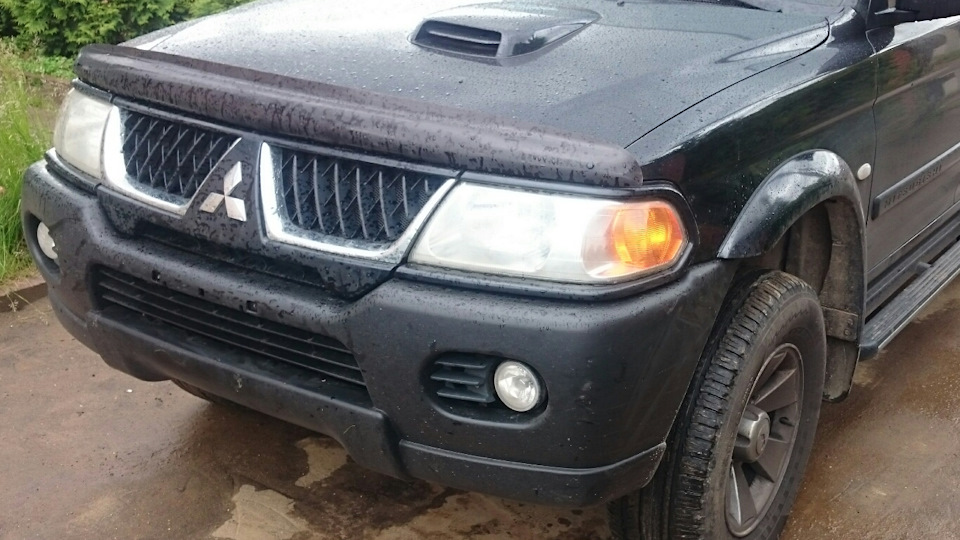 PMB04097BA — Mitsubishi Pajero Sport (1G). Запчасти на фото: PMB04097BA