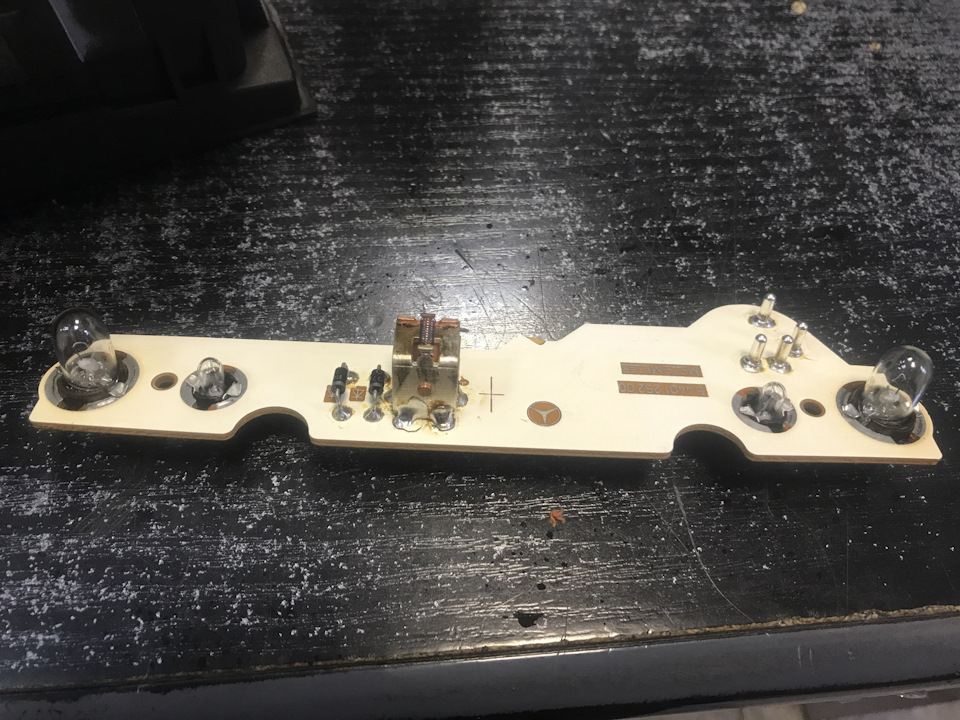 Диагностика неисправностей панели приборов — Mercedes-Benz 190 (W201 ...