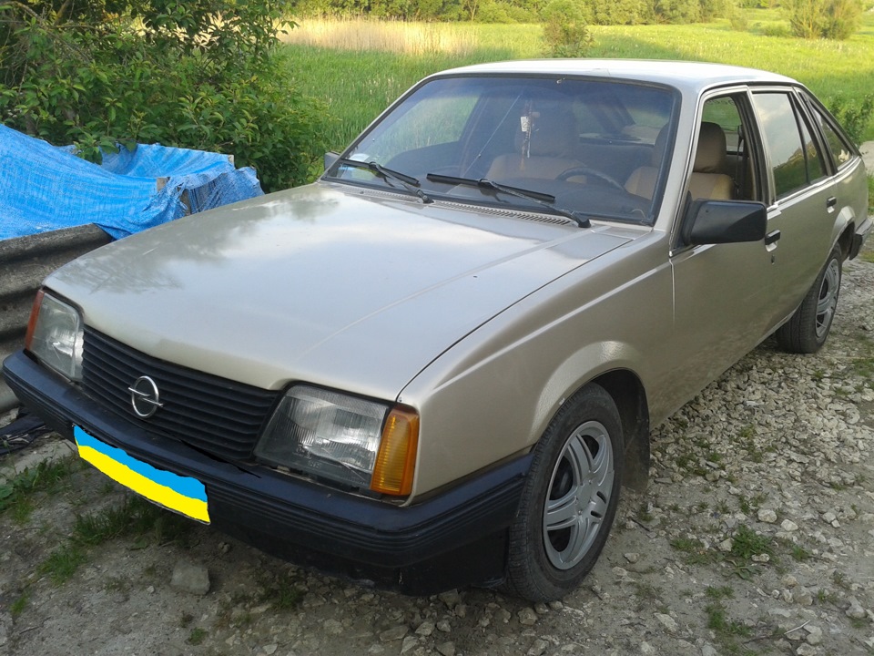 Opel Ascona 1985