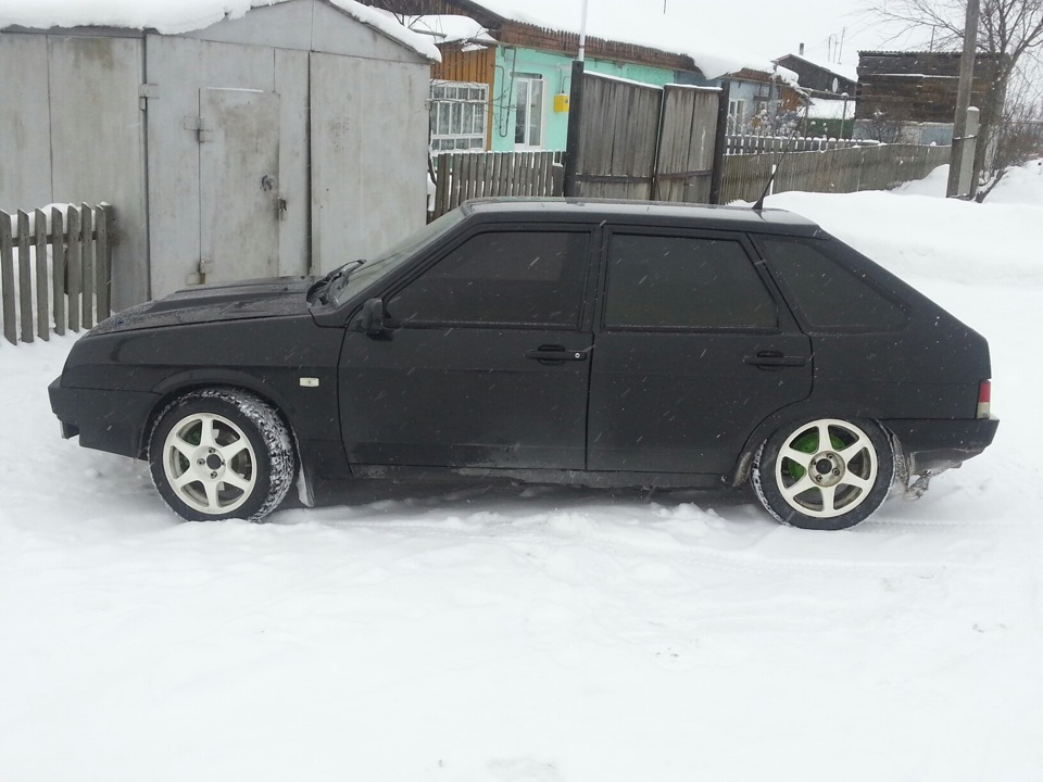 2109 дром. Ваз 2109 блэк эдишн. ваз 2109 black edition. ваз 2109 черная блэк эдишн диски. ваз 2109 r17 черная.