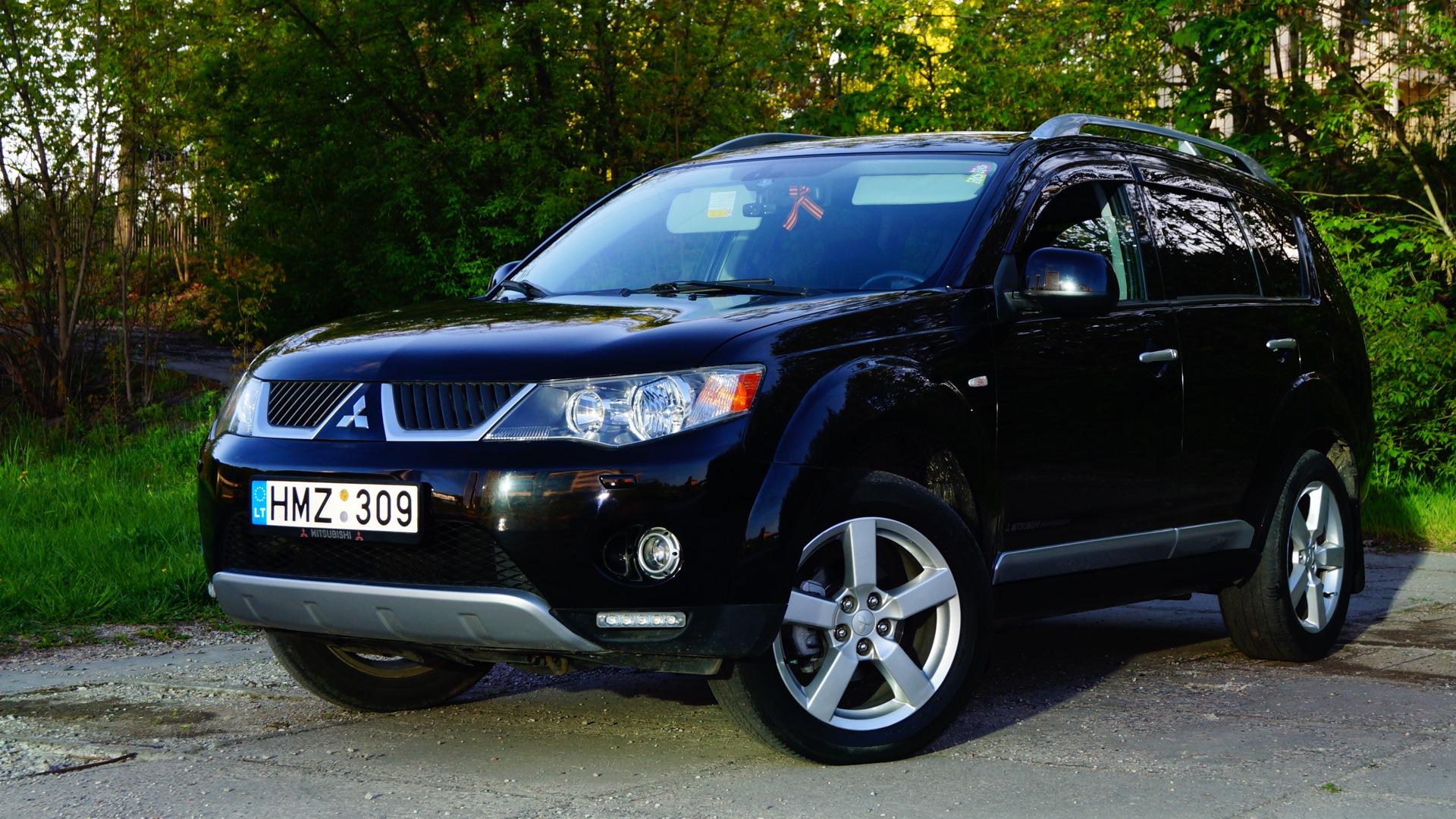 Детали митсубиси аутлендер. Митсубиси Аутлендер 2. Mitsubishi Outlander XL 2009. Митсубиси Аутлендер XL 2.4 2008. Митсубиси Аутлендер ХЛ 2008.