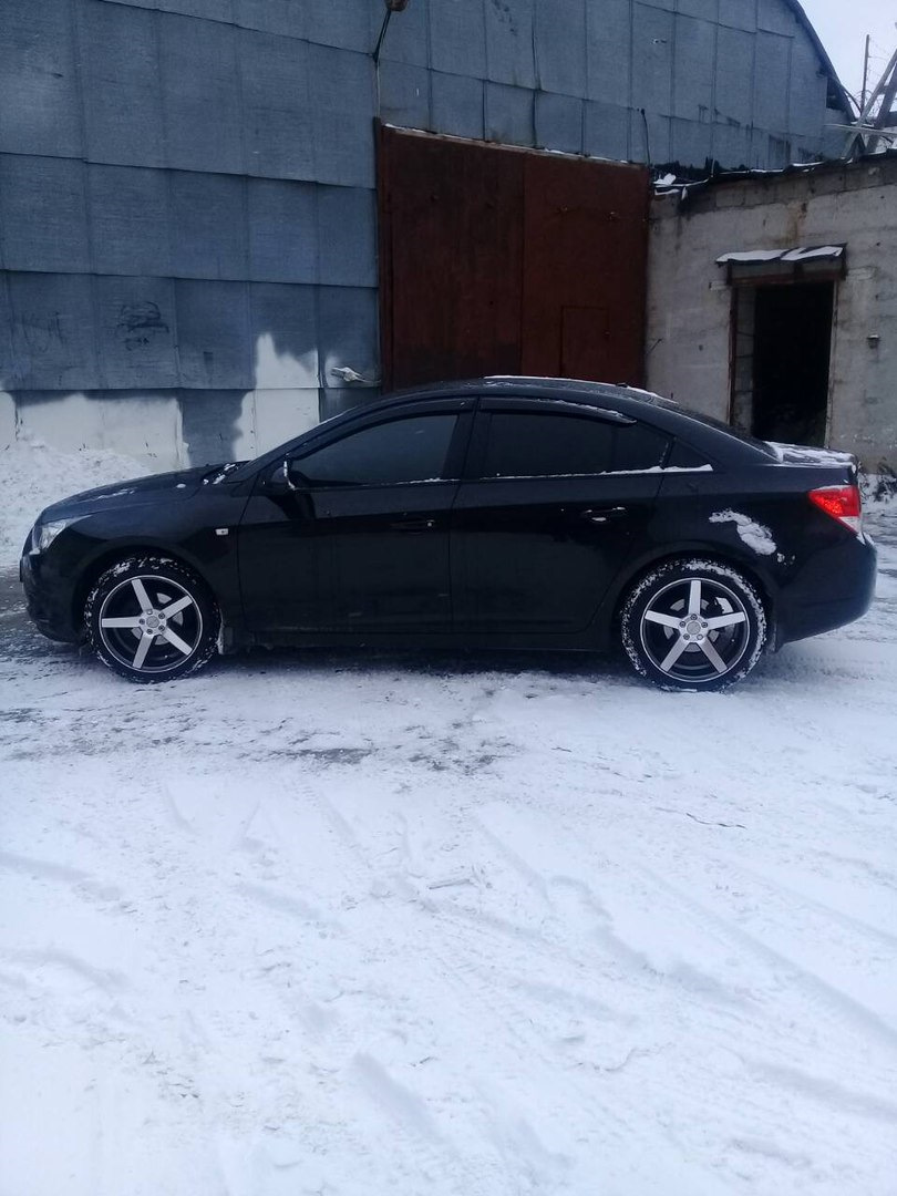 Chevrolet Cruze r17 Воссен