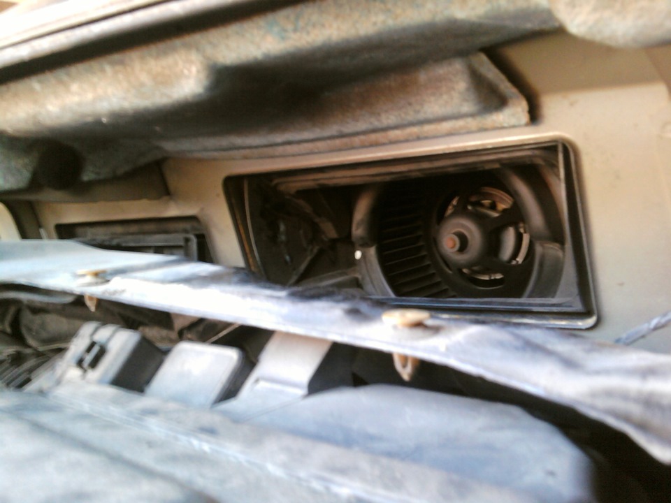 Треск под капотом со стороны водителя — вариант решения вопроса ...