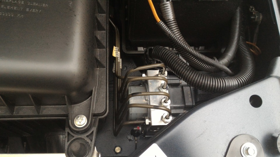 Подкапотное пространство шевроле нива схема