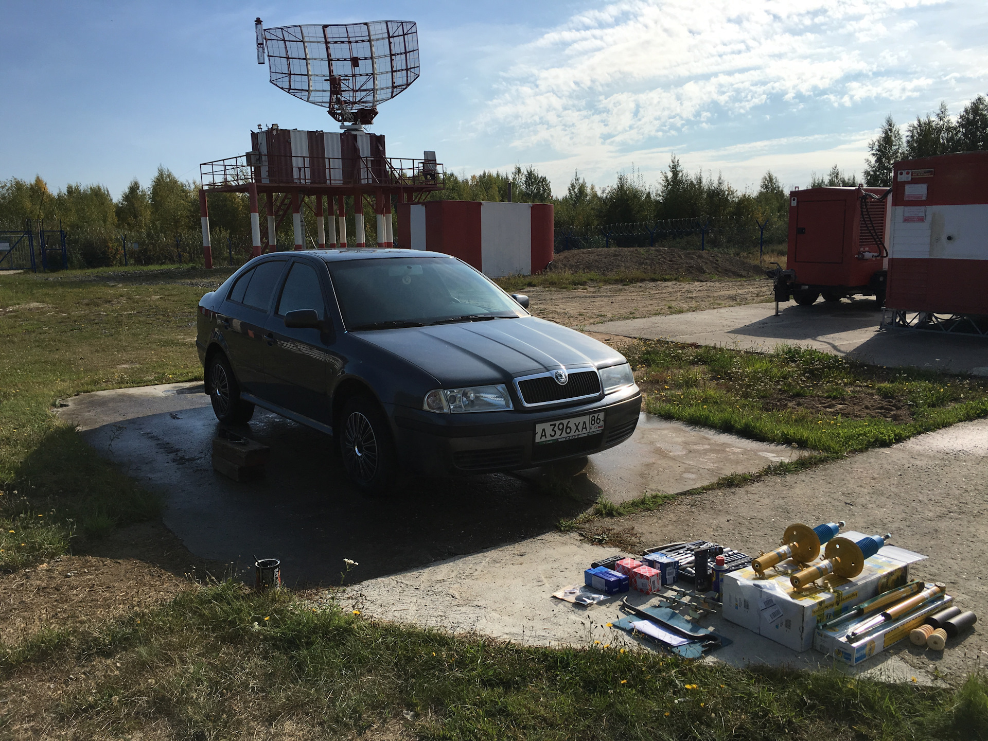 Замена амортизаторов. Передняя подвеска. Часть 1 — Skoda Octavia A4 Mk1,  1,6 л, 2008 года | своими руками | DRIVE2