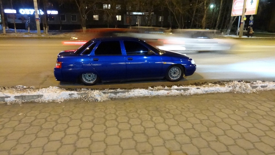 Машина лада 2110