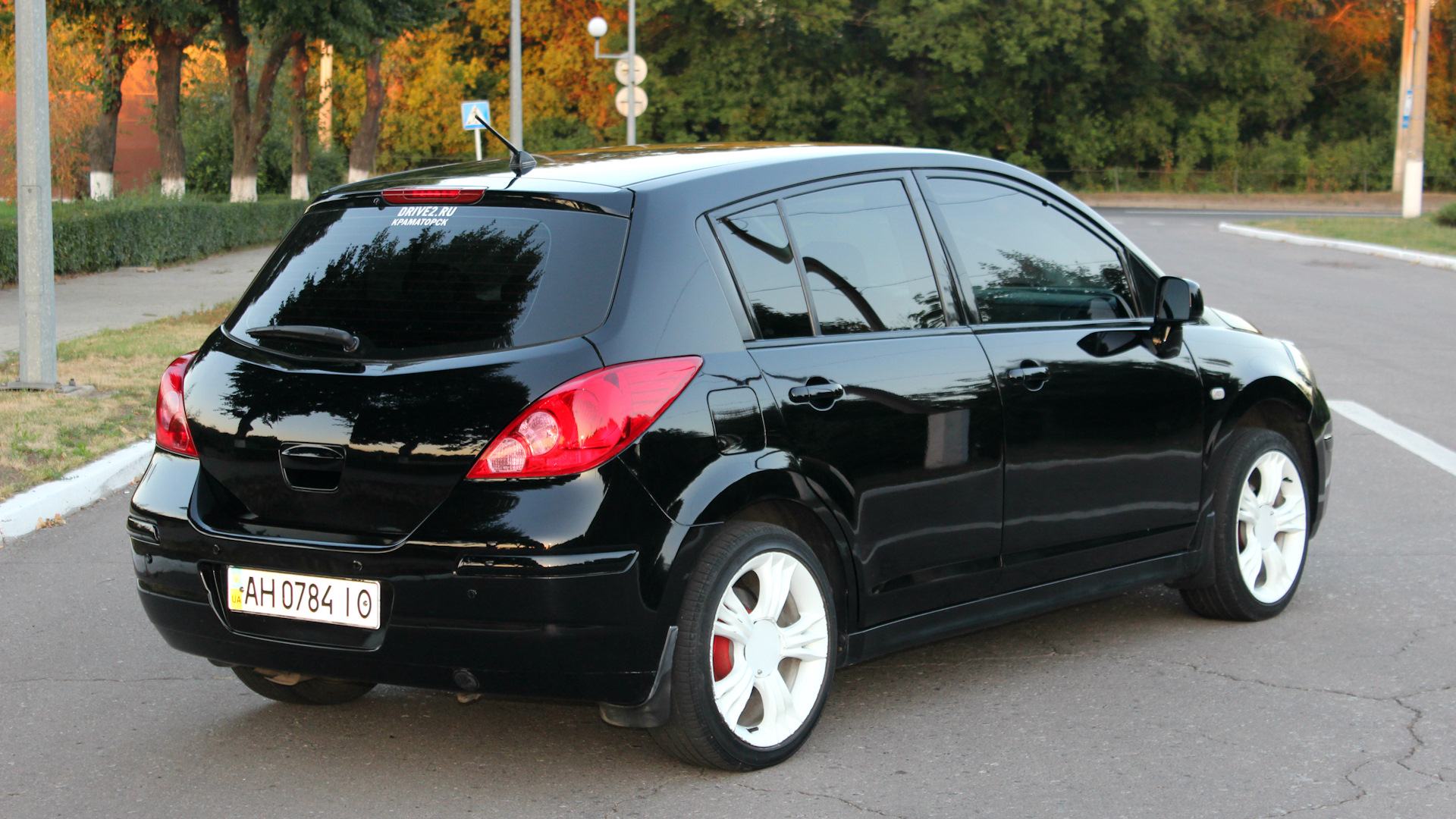 Nissan Tiida Nismo r