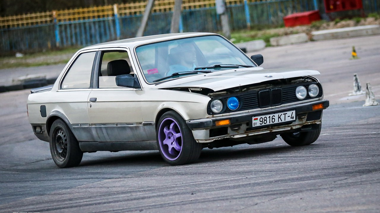 BMW 3 e30 Drift