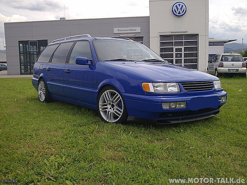 Купить фольксваген пассат б 4. Пассат б4 универсал. VW Passat b4 синий. VW Passat b4 универсал. Volkswagen Passat b4 универсал 1996.
