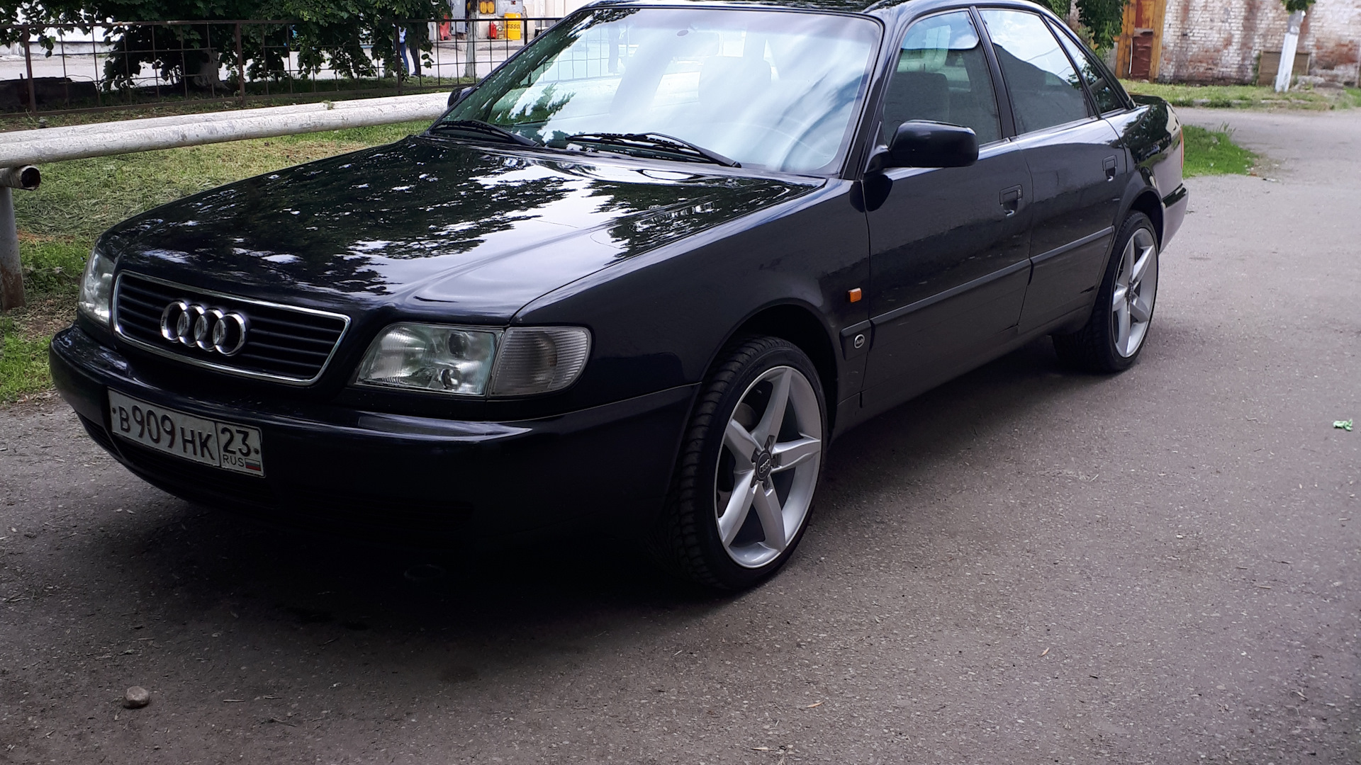 Audi A6 (C4) 2.0 бензиновый 1995 | Очень классная машина!!! на DRIVE2