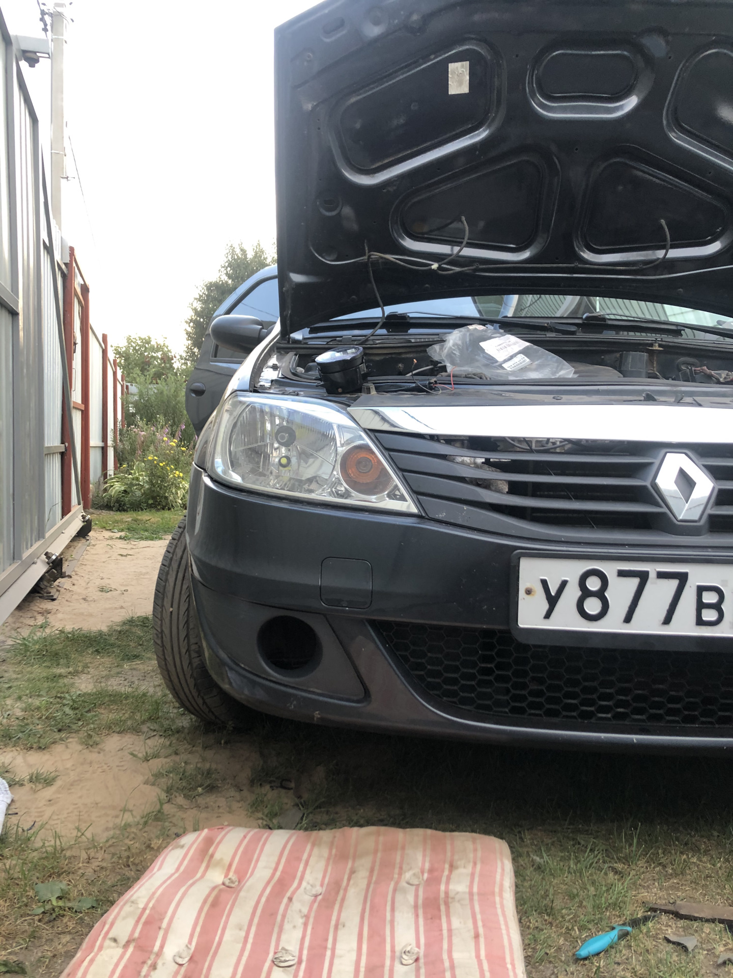 Установка птф на Логан — Renault Logan (1G), 1,6 л, 2009 года ...