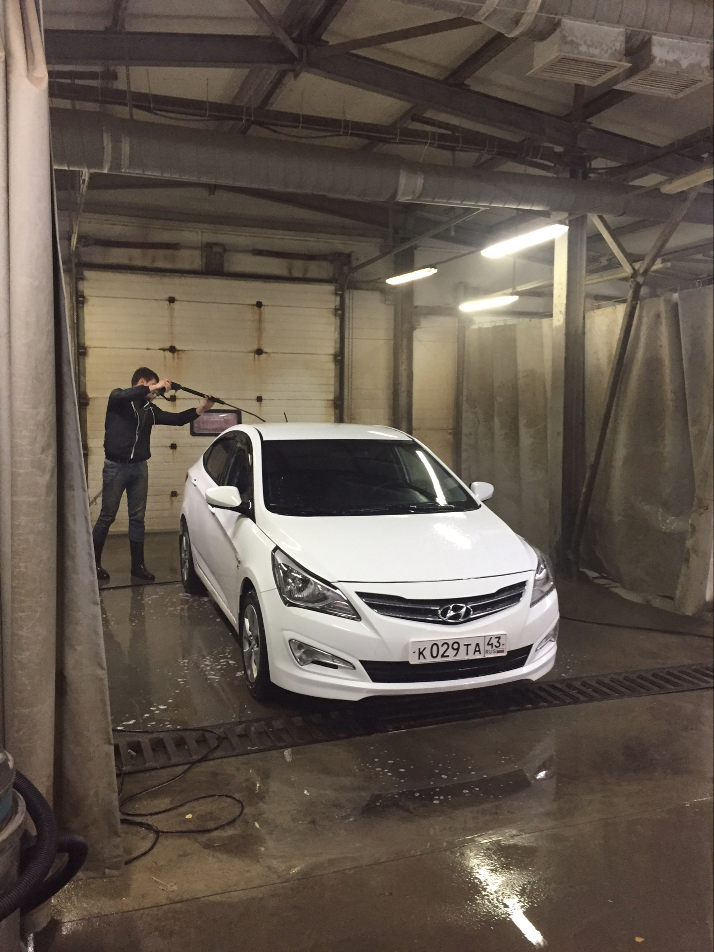 Мойка. — Hyundai Solaris, 1,6 л, 2014 года | мойка | DRIVE2