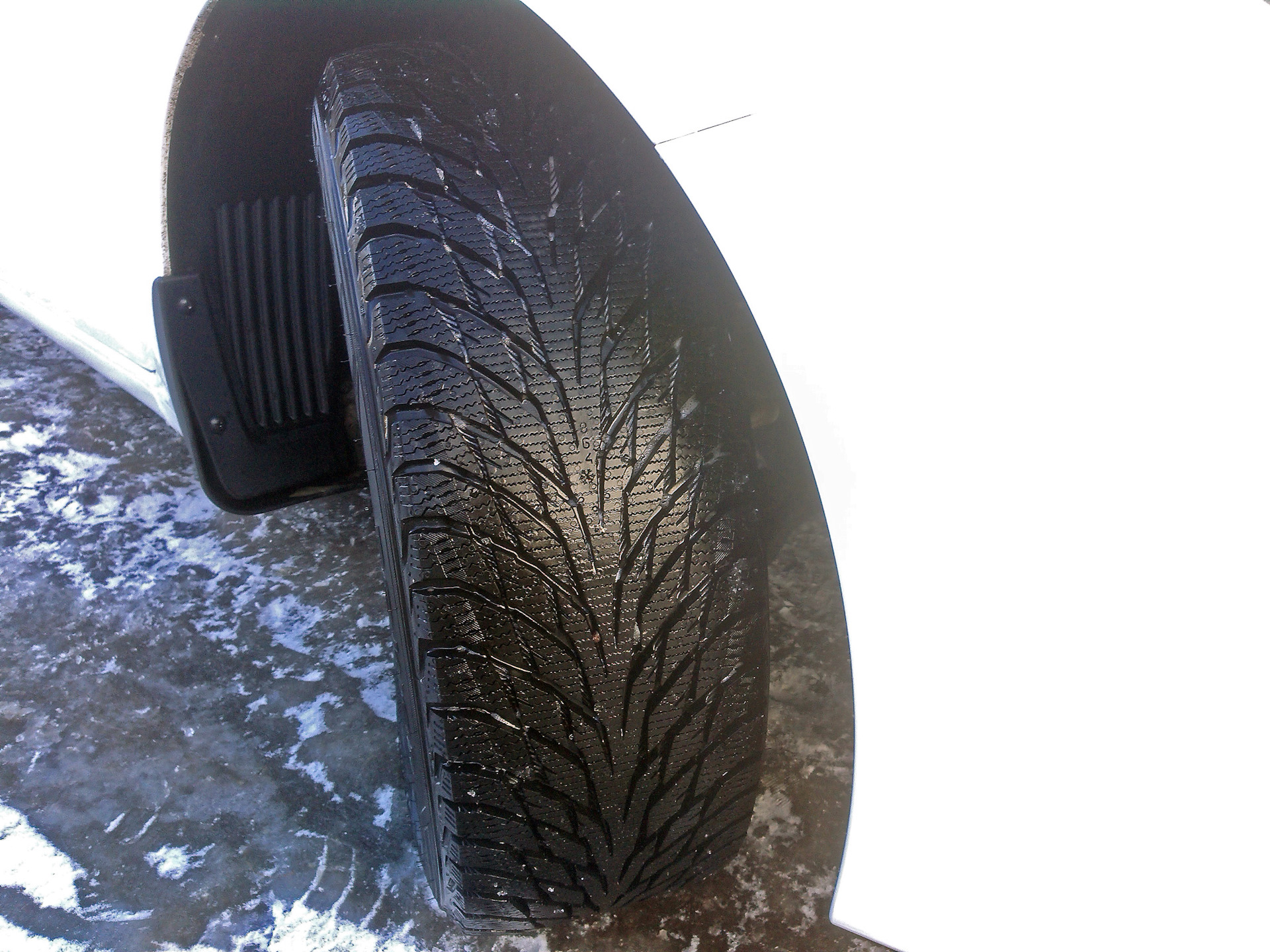 Nokian hakkapeliitta r16. Hakkapeliitta r2 205/55 r16. Липучка Нокиан р2 205 55 16.