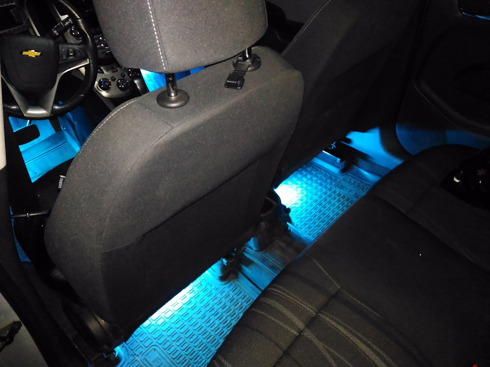 Подсветка в салон. — Chevrolet Aveo 5-door (2G), 1,6 л, 2012 года ...