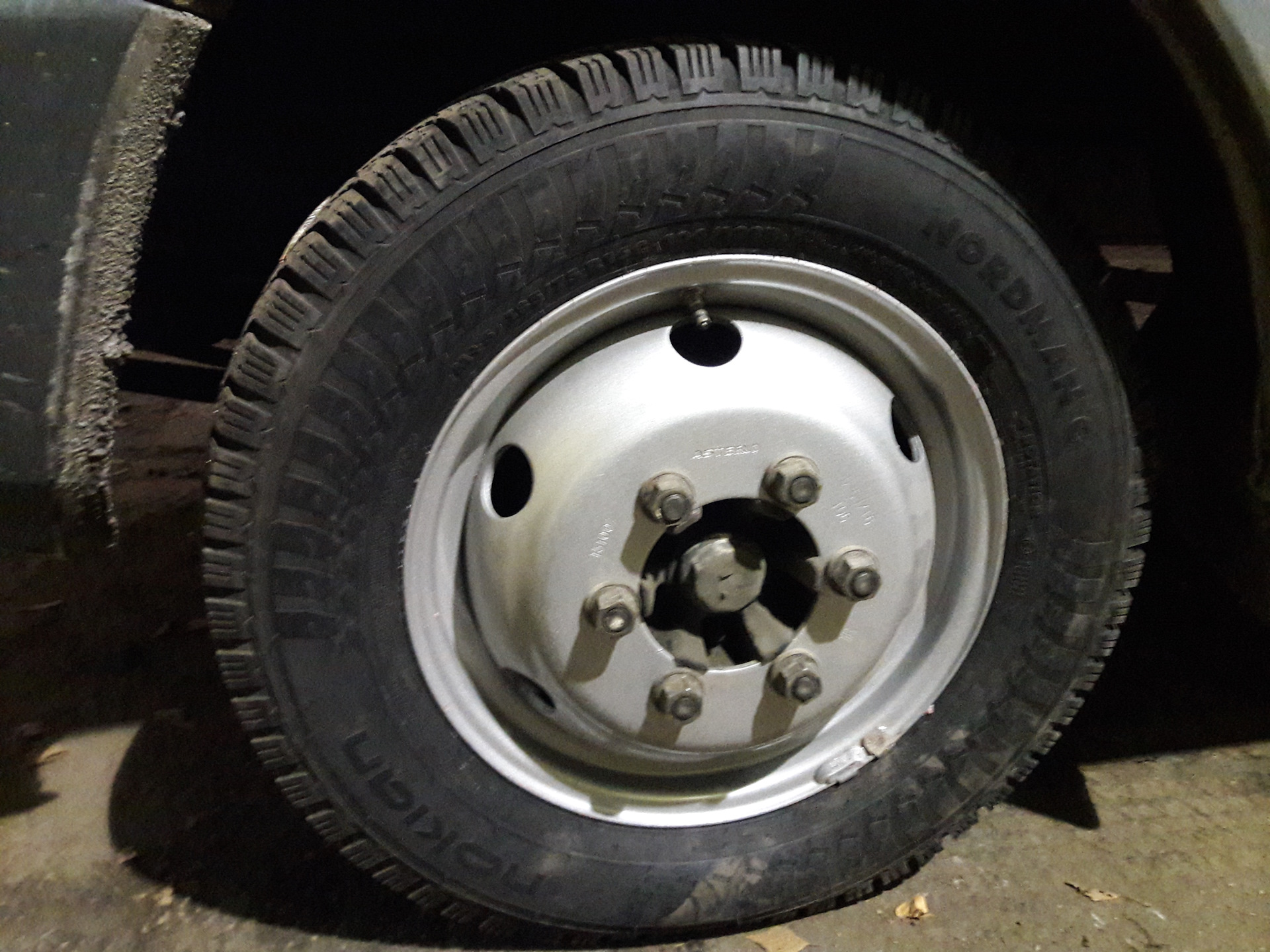 Прикупил зимние шины Nokian Nordman C и диски Asterro. — ГАЗ Газель, 3 ...