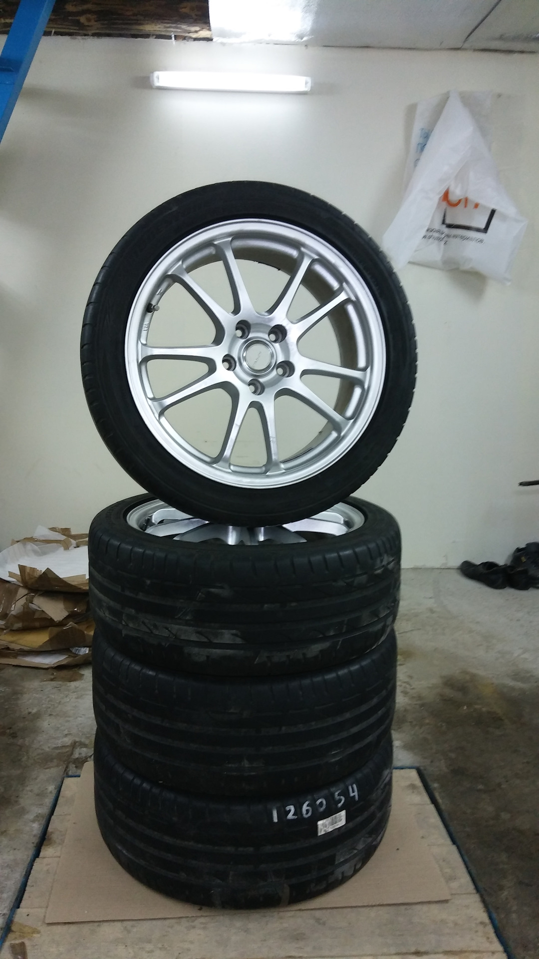 Какие купить летние колеса. Диски Bridgestone r18. Bridgestone Feid r18. Литые диски Bridgestone r18. Диски Бриджстоун r18 Форестер.