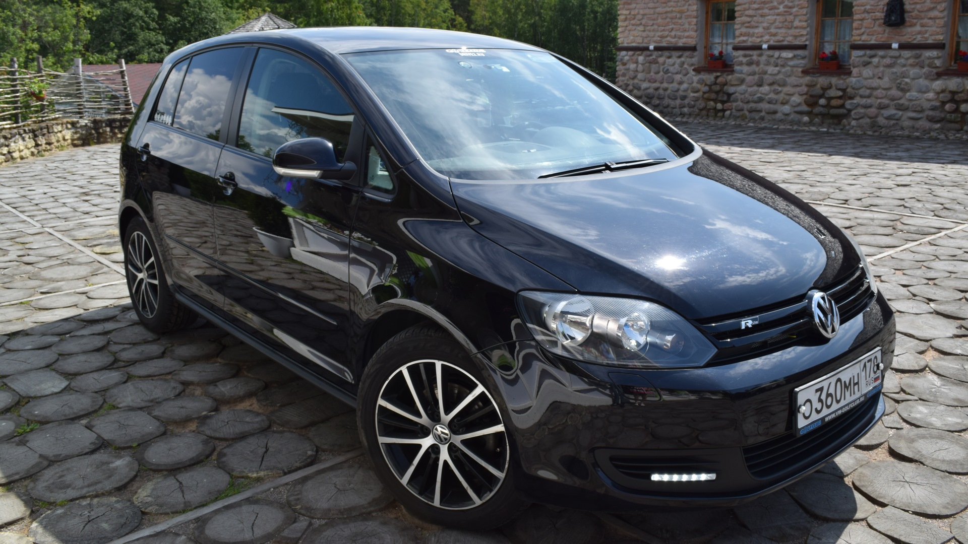 Volkswagen Golf Plus 1.4 бензиновый 2012 | 1.4TSI 7-DSG R-Line на DRIVE2