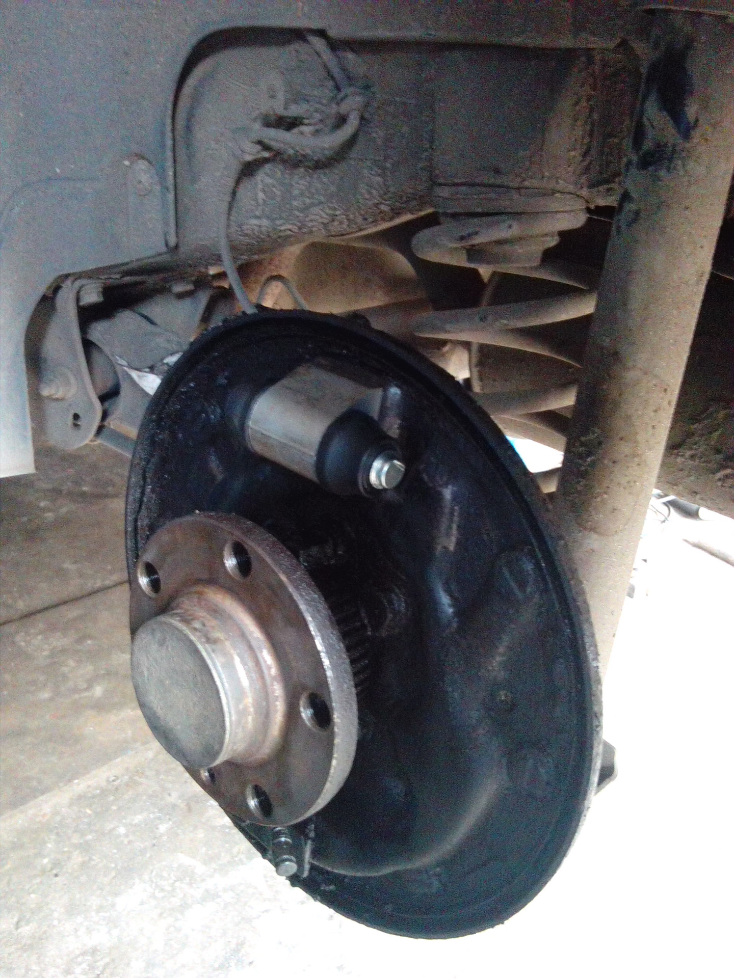 Потек тормозной цилиндр — Skoda Octavia A4 Mk1, 1,6 л, 2006 года ...