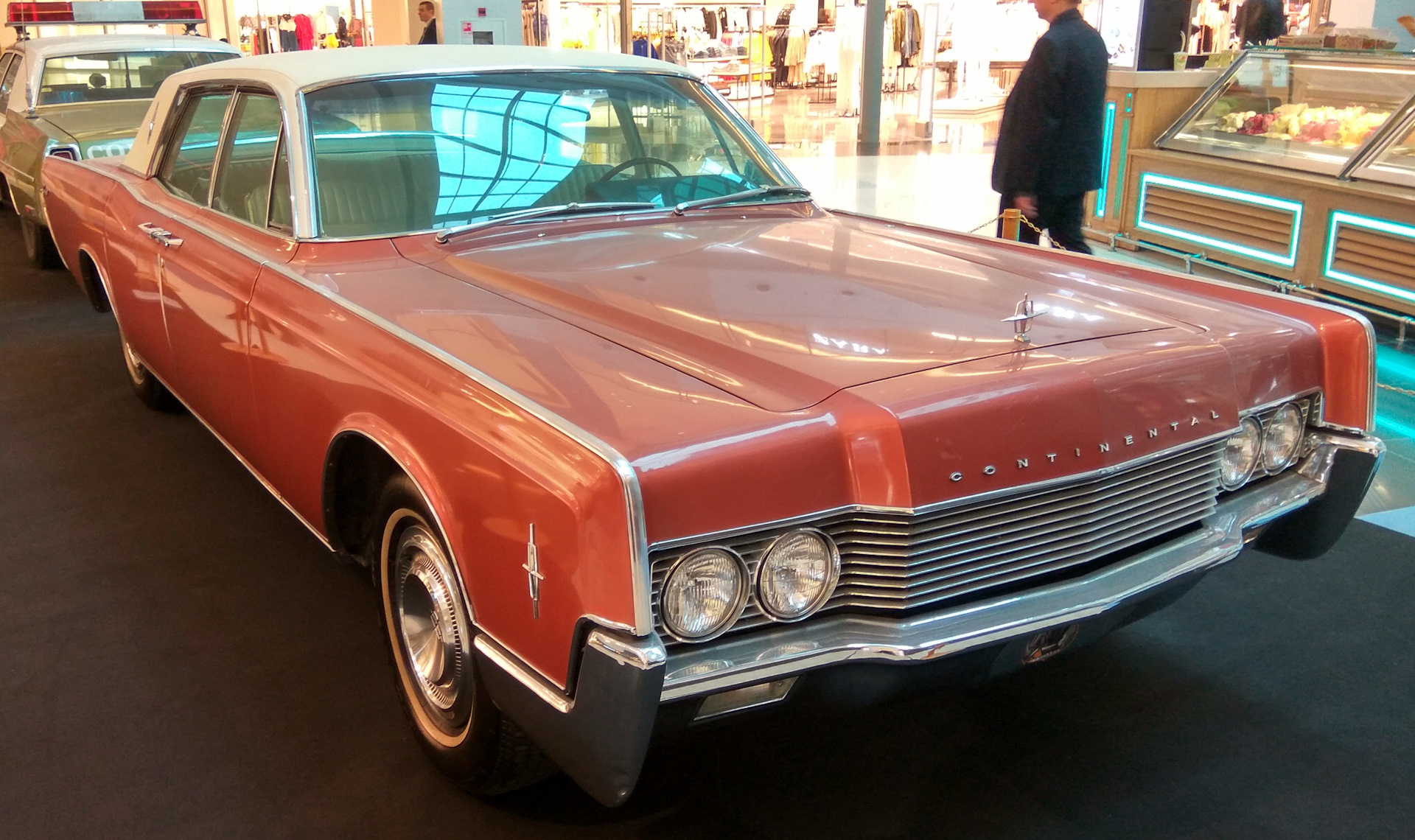 Lincoln Continental Coupe 1966