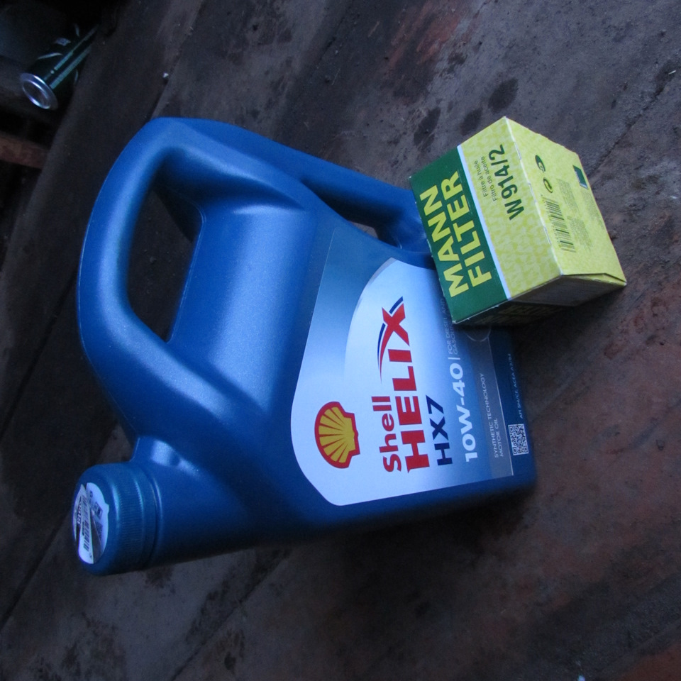 Пришло время сменить масло. — Lada Калина универсал, 1,6 л, 2008 года ...