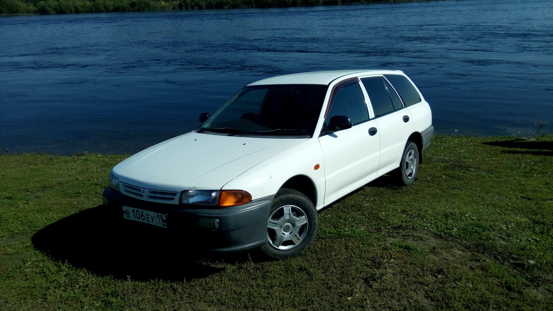 Mitsubishi libero. Митсубиси Либеро. Полный привод в Мицубиси Либеро.