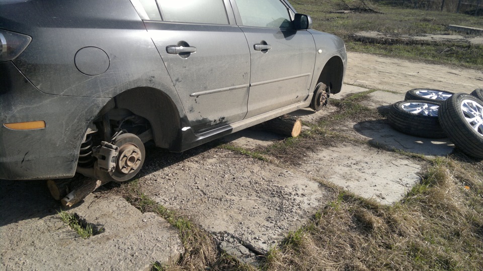 Продал колеса R17 сток (СНЕЖИНКИ) — DRIVE2